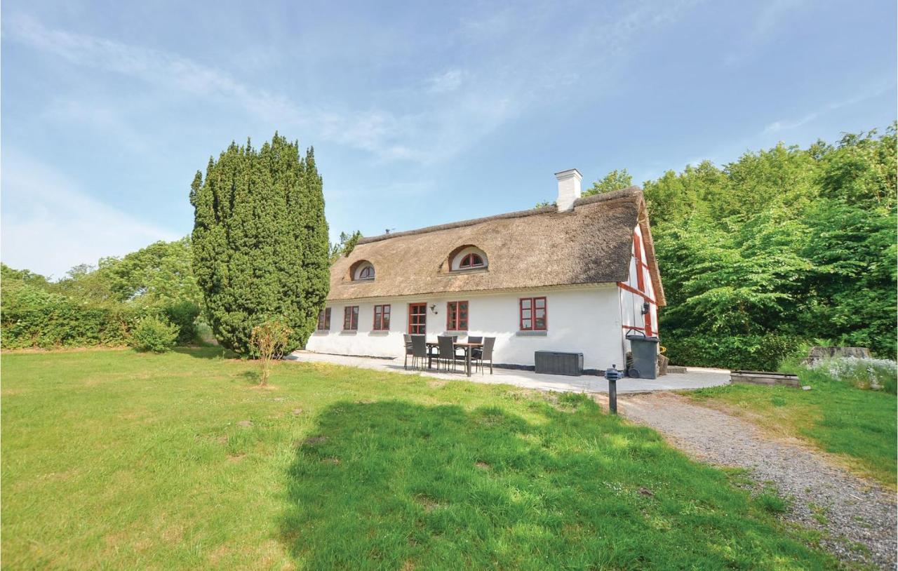 Lovely Home In Augustenborg With Wifi Asserballeskov Exterior foto